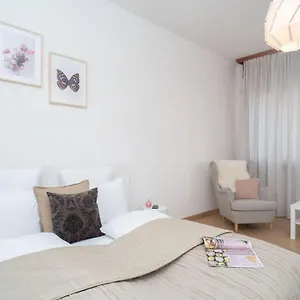  Apartment Convenient In The Heart Of Downtown Hungary